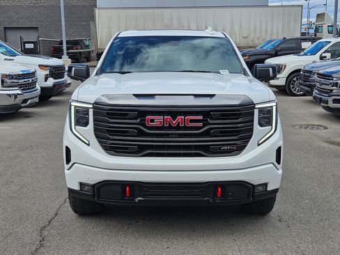 Used 2023 GMC Sierra 1500 AT4 w/ AT4 Preferred Package image 9