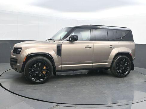 New 2026 Land Rover Defender 110 OCTA AWD/4WD image 1