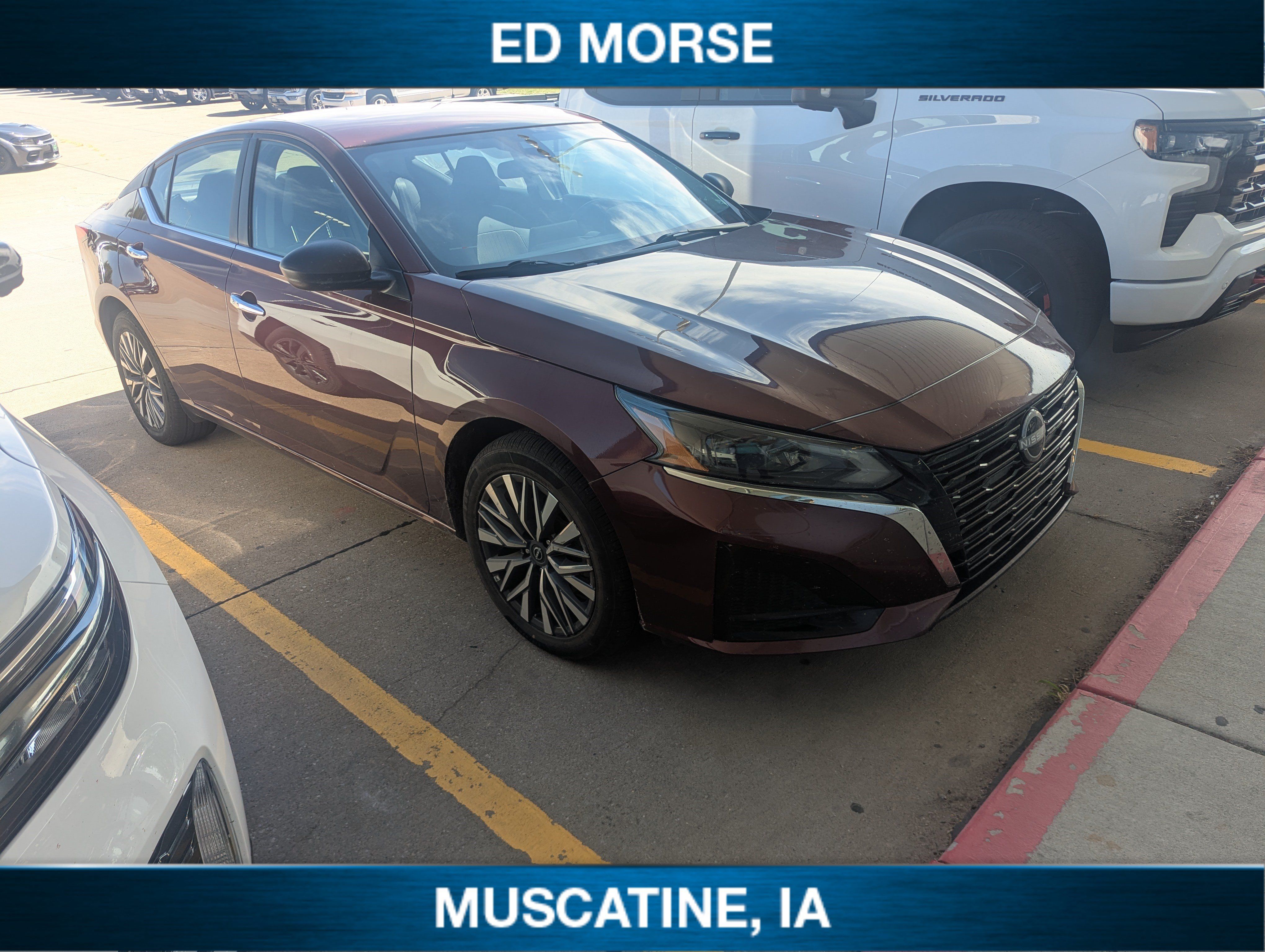 Used 2025 Nissan Altima 2.5 SV AWD/4WD image 2