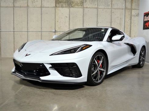 Used 2024 Chevrolet Corvette Stingray Premium Cpe w/ 3LT image 4