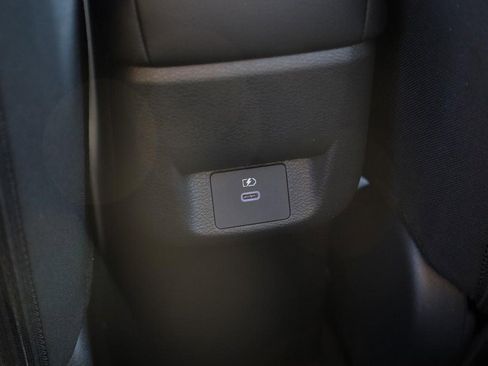 New 2025 Nissan Versa SV w/ Trunk Package image 20