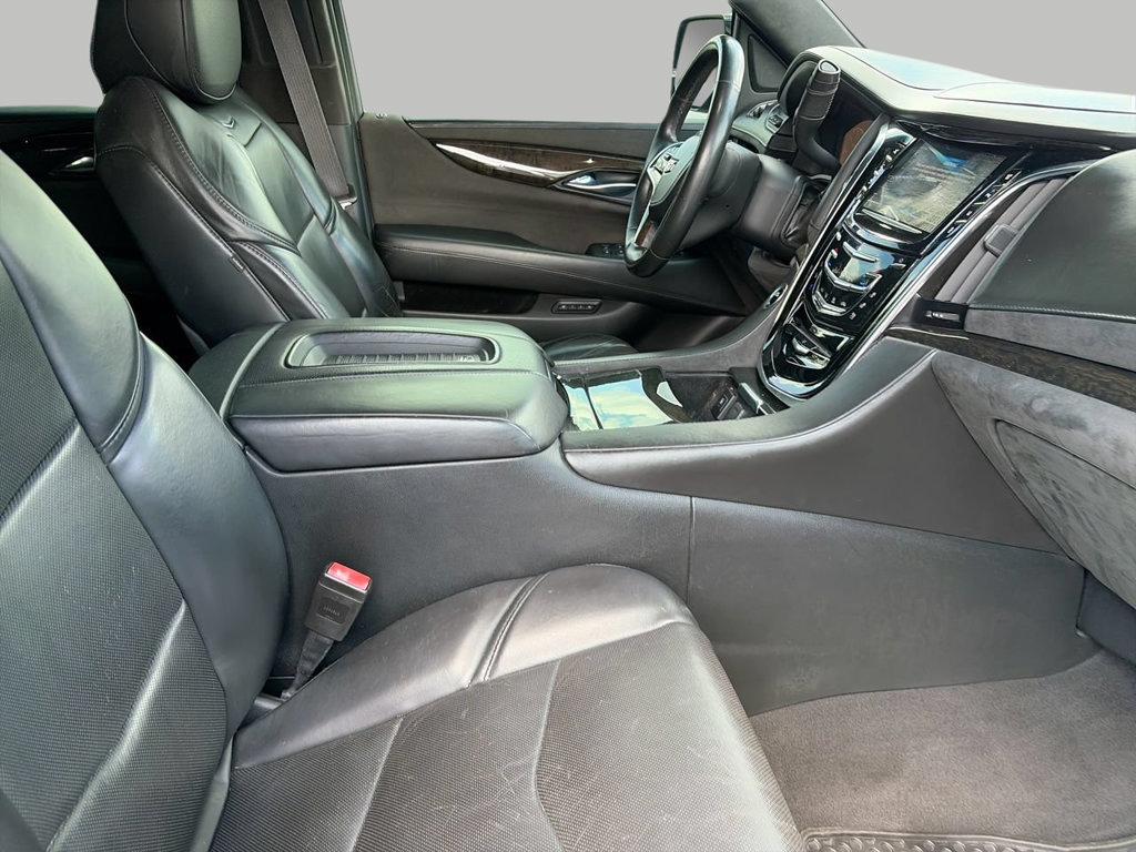 Used 2015 Cadillac Escalade Platinum AWD/4WD image 9