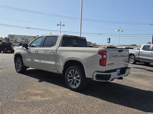 New 2026 Chevrolet Silverado 1500 RST w/ Z71 Off-Road Package AWD/4WD image 3