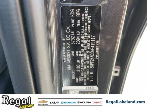 Used 2022 Kia Forte LXS image 32