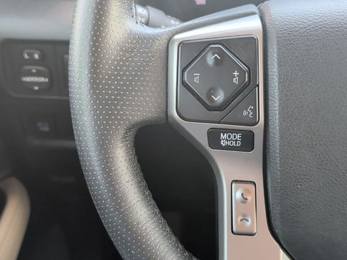 Used 2022 Toyota 4Runner SR5 Premium w/ Moonroof Package RWD image 14