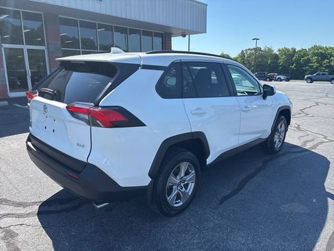 Used 2025 Toyota RAV4 XLE w/ Convenience Package FWD image 7