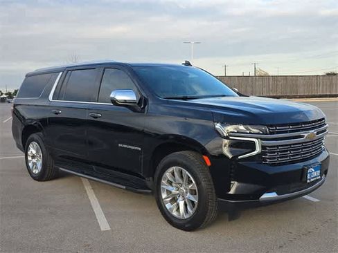 Used 2022 Chevrolet Suburban Premier image 8