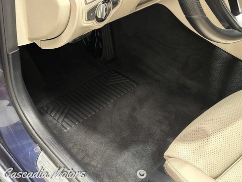 Used 2016 Mercedes-Benz C 300 4MATIC Sedan image 23