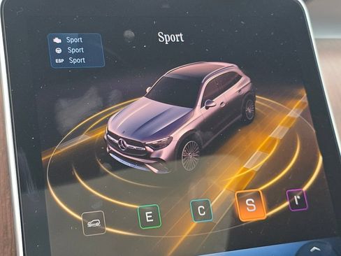 Certified 2026 Mercedes-Benz GLC 300 4MATIC image 35