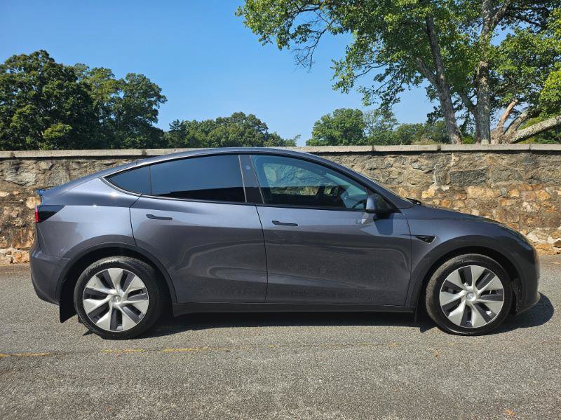 Used 2023 Tesla Model Y Long Range AWD/4WD image 10