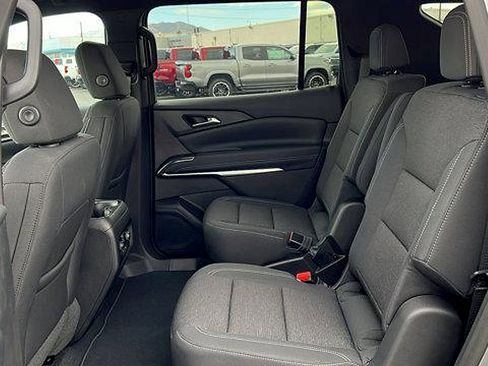 New 2026 Chevrolet Traverse LT w/ Driver Confidence Package image 13