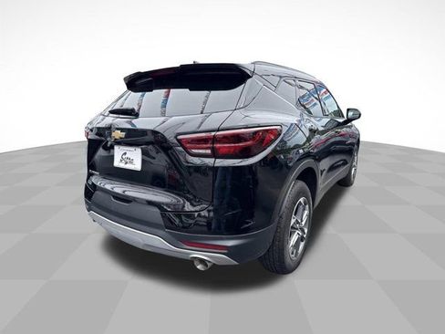 Used 2024 Chevrolet Blazer LT w/ Convenience Package FWD image 6