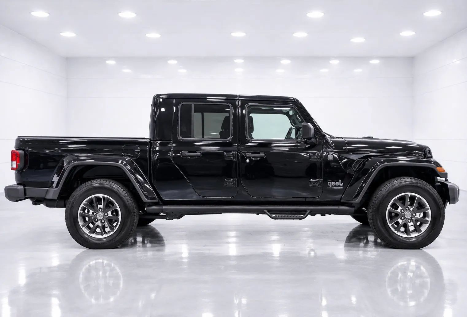Used 2024 Jeep Gladiator Sport AWD/4WD image 6
