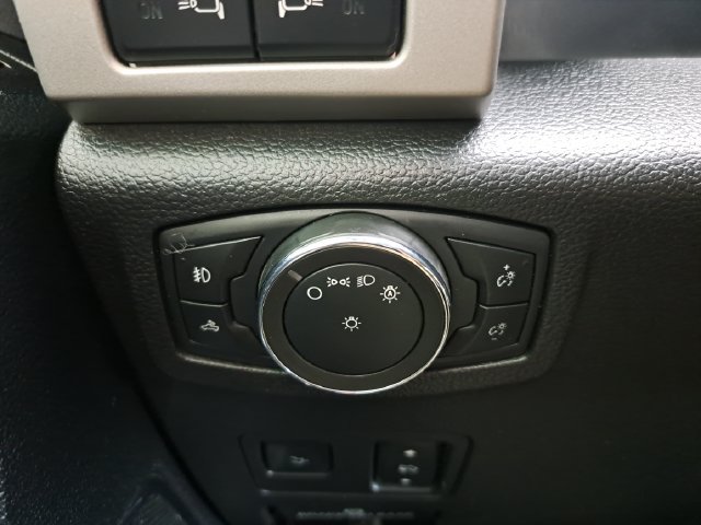 Used 2017 Ford F350 Lariat w/ Lariat Ultimate Package AWD/4WD image 19