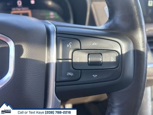 Used 2022 GMC Yukon XL SLT w/ SLT Premium Package image 28