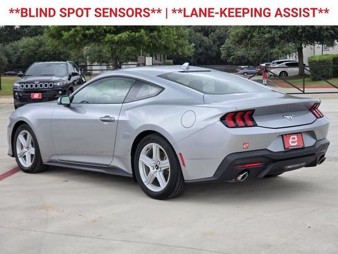 Used 2026 Ford Mustang Premium RWD image 6
