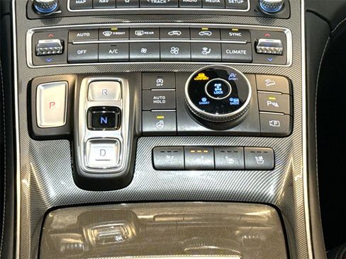 Used 2023 Hyundai Santa Fe Limited w/ Cargo Package image 17