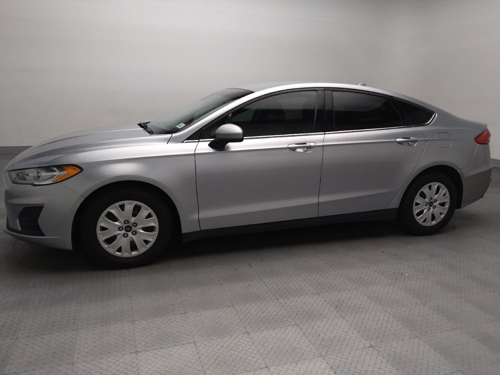 Used 2020 Ford Fusion S FWD image 2