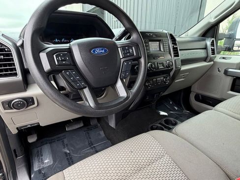 Used 2019 Ford F250 XLT AWD/4WD image 11