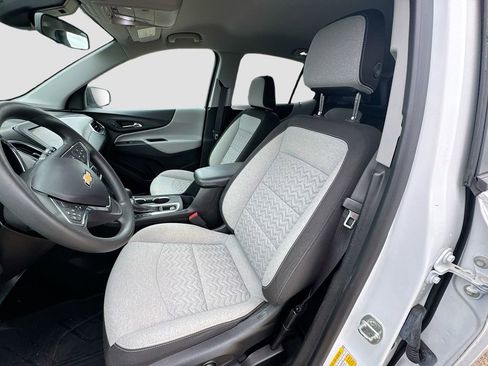 Used 2022 Chevrolet Equinox LS w/ LS Convenience Package image 19