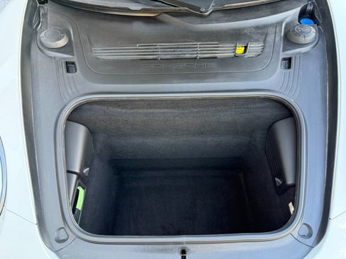 Used 2014 Porsche 911 Carrera 4S image 10