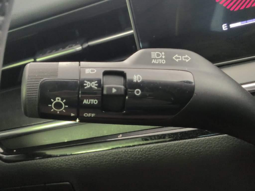 Used 2026 Kia K5 GT-Line w/ GT-Line Premium Package FWD image 38