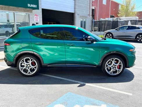 Used 2024 Alfa Romeo Tonale Veloce AWD/4WD image 8