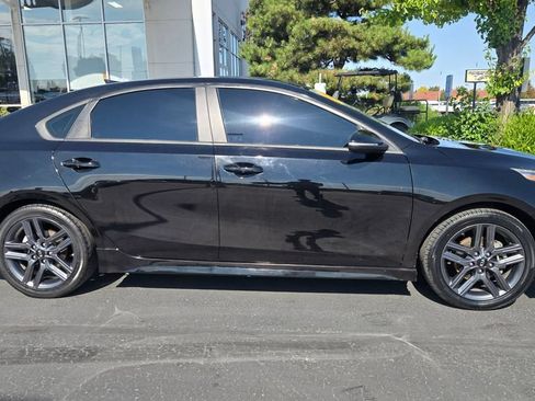 Used 2020 Kia Forte GT-Line w/ GT-Line Premium Package FWD image 2