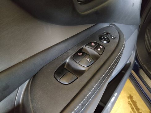 Used 2022 Nissan Murano SV image 27