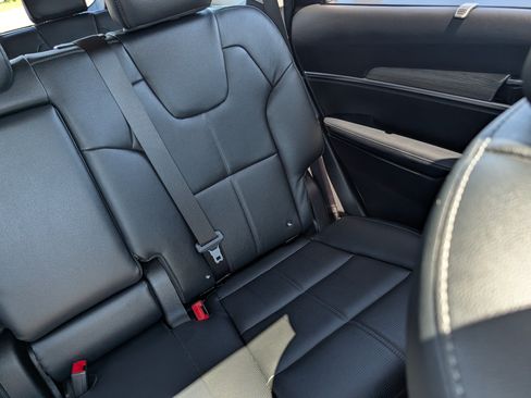 Used 2022 Kia Telluride EX AWD/4WD image 14