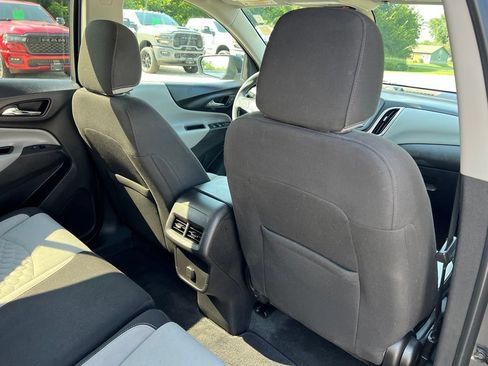 Used 2018 Chevrolet Equinox LT FWD image 11