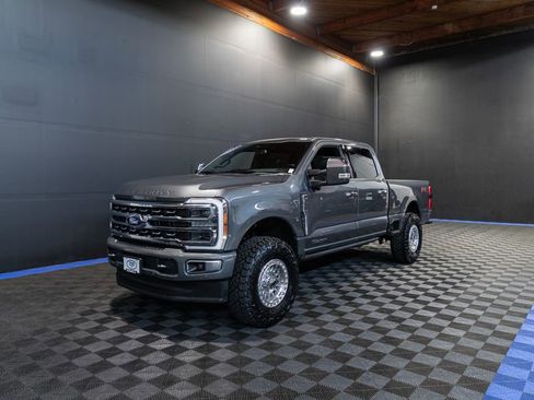 Used 2023 Ford F350 Platinum AWD/4WD image 1