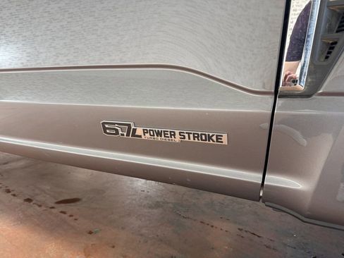 Used 2024 Ford F250 Lariat image 10