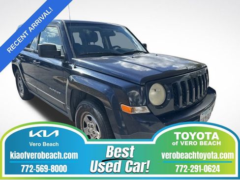 Used 2014 Jeep Patriot Sport w/ Power Value Group image 1