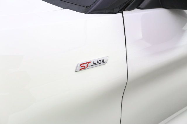 Used 2023 Ford Explorer ST-Line AWD/4WD image 7