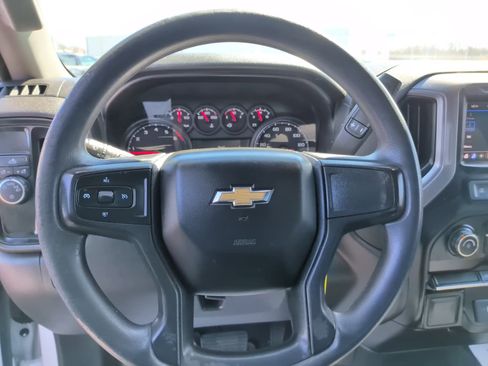 Used 2020 Chevrolet Silverado 1500 Custom w/ Custom Value Package image 19
