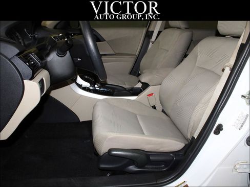Used 2017 Honda Accord LX image 16