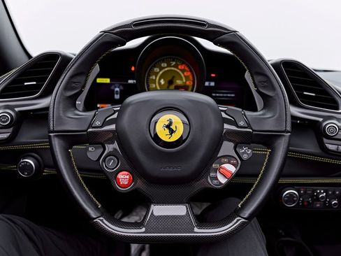 Used 2019 Ferrari 488 Spider RWD image 62