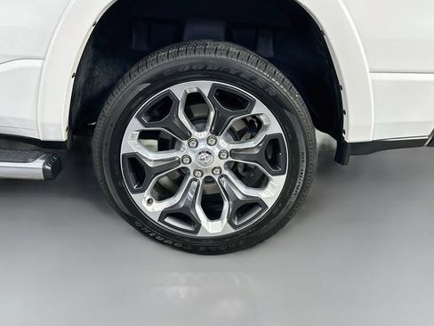 Used 2022 RAM 1500 Limited w/ Trailer Tow Group AWD/4WD image 34