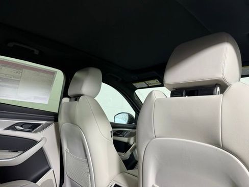 Used 2025 Jaguar F-PACE R-Dynamic S image 32