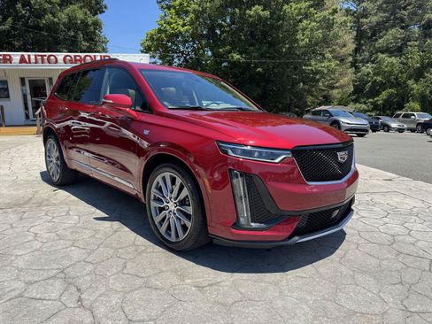 Used 2020 Cadillac XT6 Sport w/ Platinum Package AWD/4WD image 1