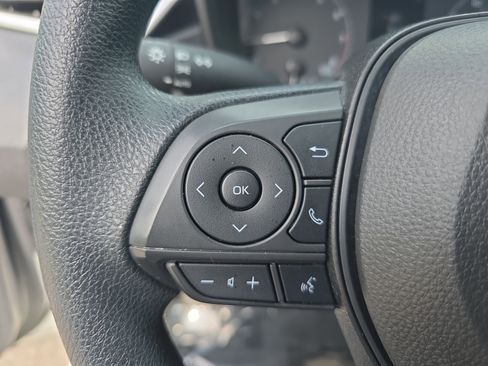 Used 2024 Toyota Corolla LE image 18