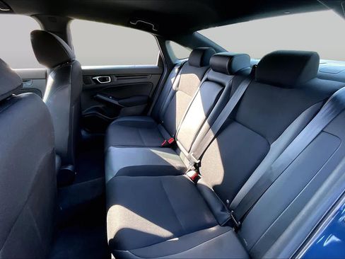 Used 2025 Honda Civic Sport image 19