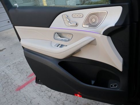 Certified 2025 Mercedes-Benz GLE 350 4MATIC image 38