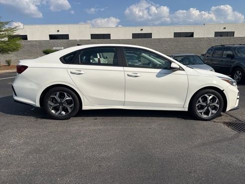 Used 2021 Kia Forte LXS FWD image 6