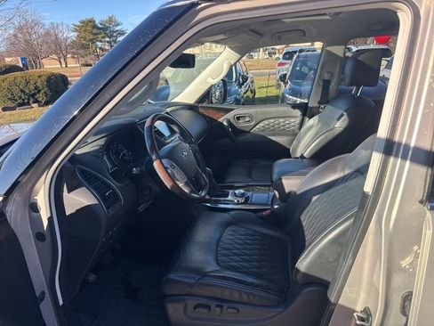 Used 2019 INFINITI QX80 Luxe w/ Proactive Package image 17