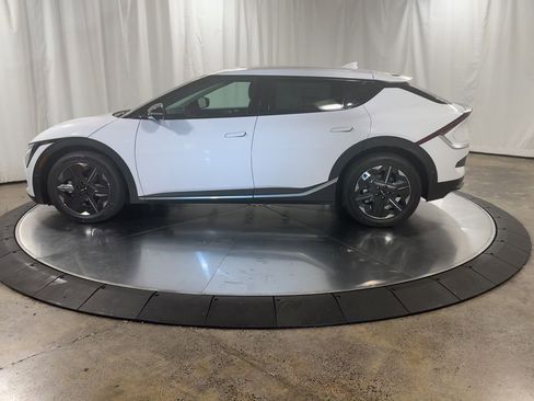 New 2025 Kia EV6 Light image 7