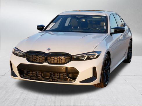 Used 2023 BMW M340i xDrive image 2