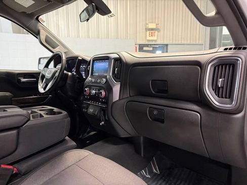 Used 2019 GMC Sierra 1500 SLE w/ SLE Convenience Package AWD/4WD image 16