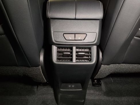 New 2026 GMC Terrain Denali w/ LPO, Black Badging Package AWD/4WD image 13